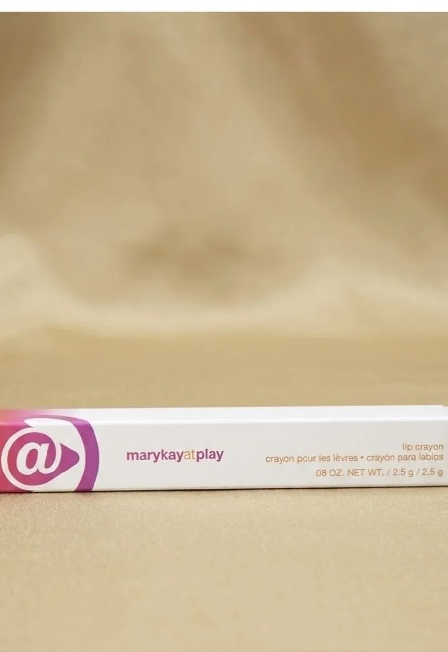 NIB Mary Kay At Play Lip Crayon Purple Punch Packaging 08oz./2,5g